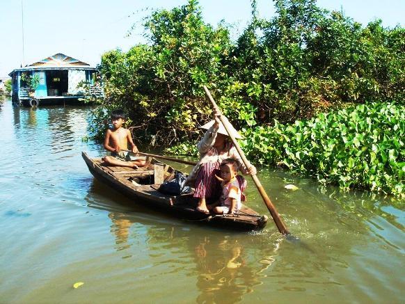 Lac Tonlé Sap les villages flottants